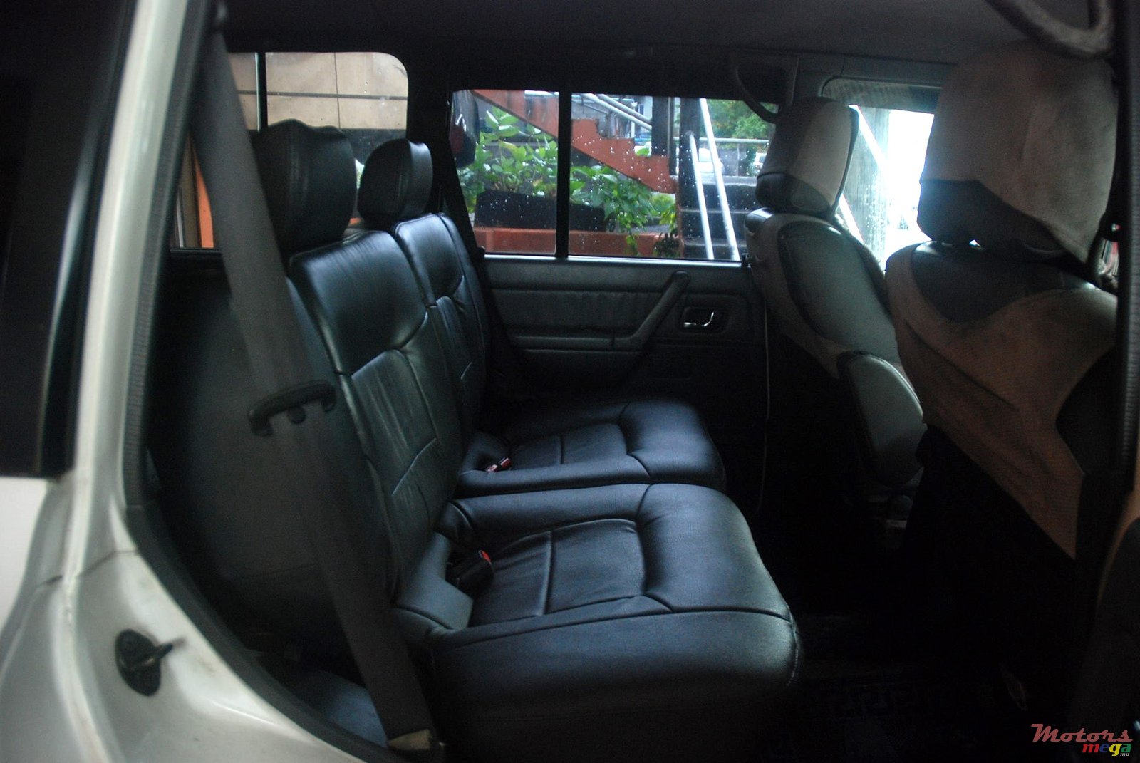 2000' Mitsubishi Pajero 4X4 photo #4