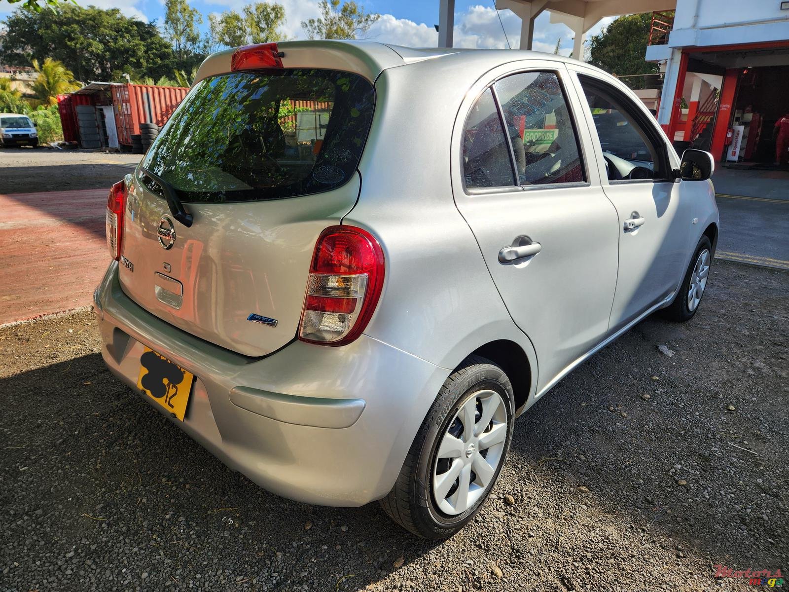 2012' Nissan March photo #1