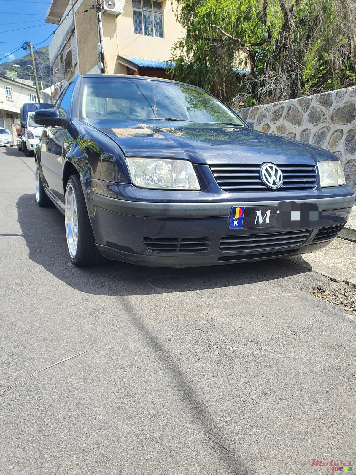 2002' Volkswagen Bora photo #5