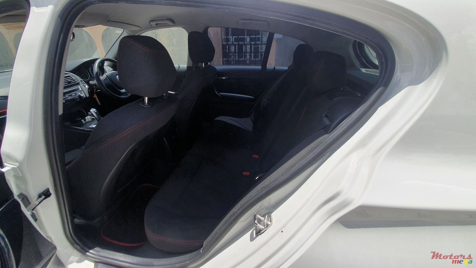 2012' BMW 116 116i Sport line photo #6