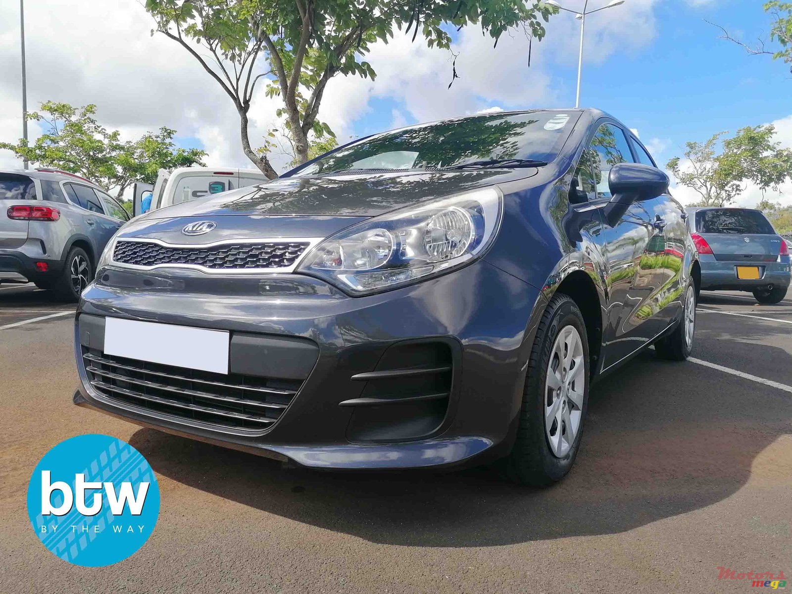 2015' Kia Rio photo #2