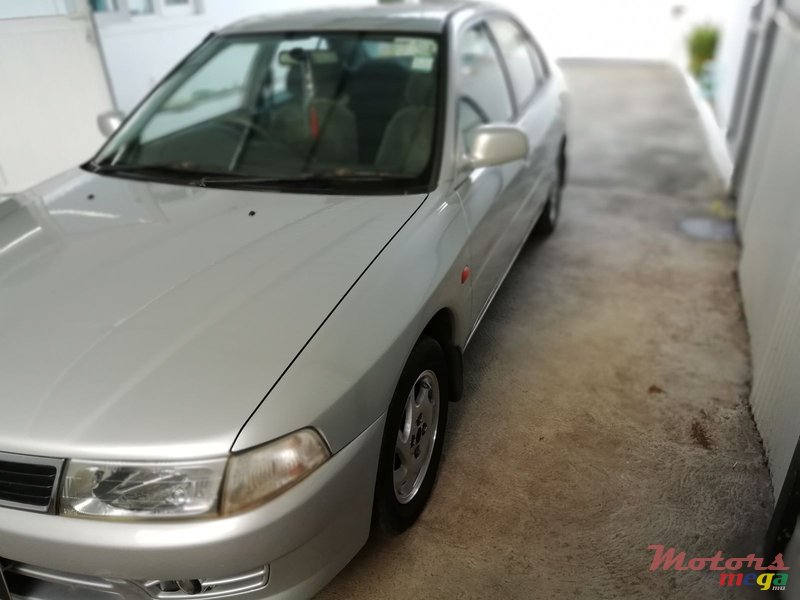 1999' Mitsubishi Lancer photo #4