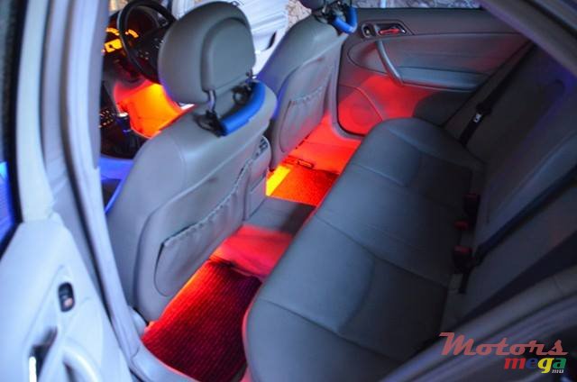 2003' Mercedes-Benz 220 photo #6