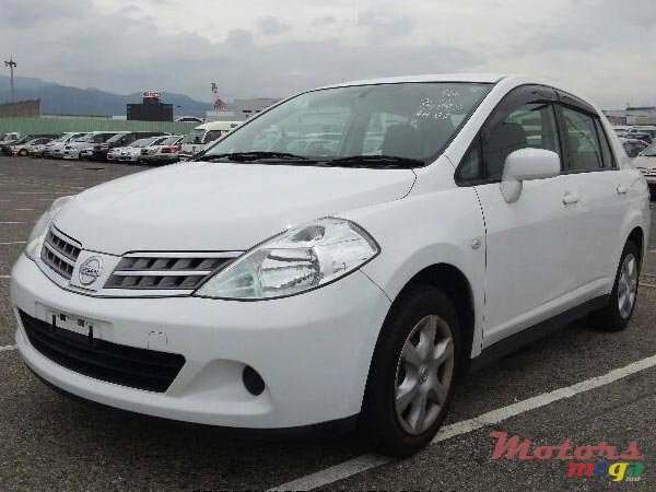 2008' Nissan Tiida photo #1
