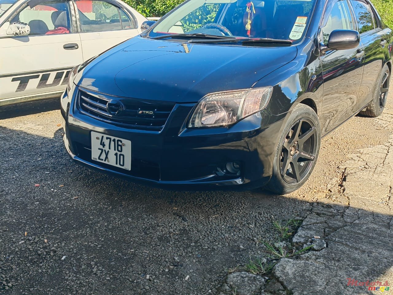 2010' Toyota Axio photo #2