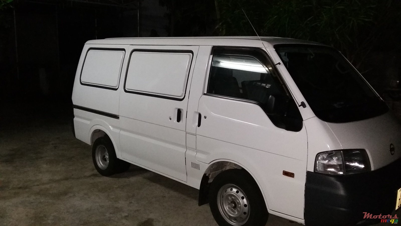 2009' Nissan Vanette cargo photo #1