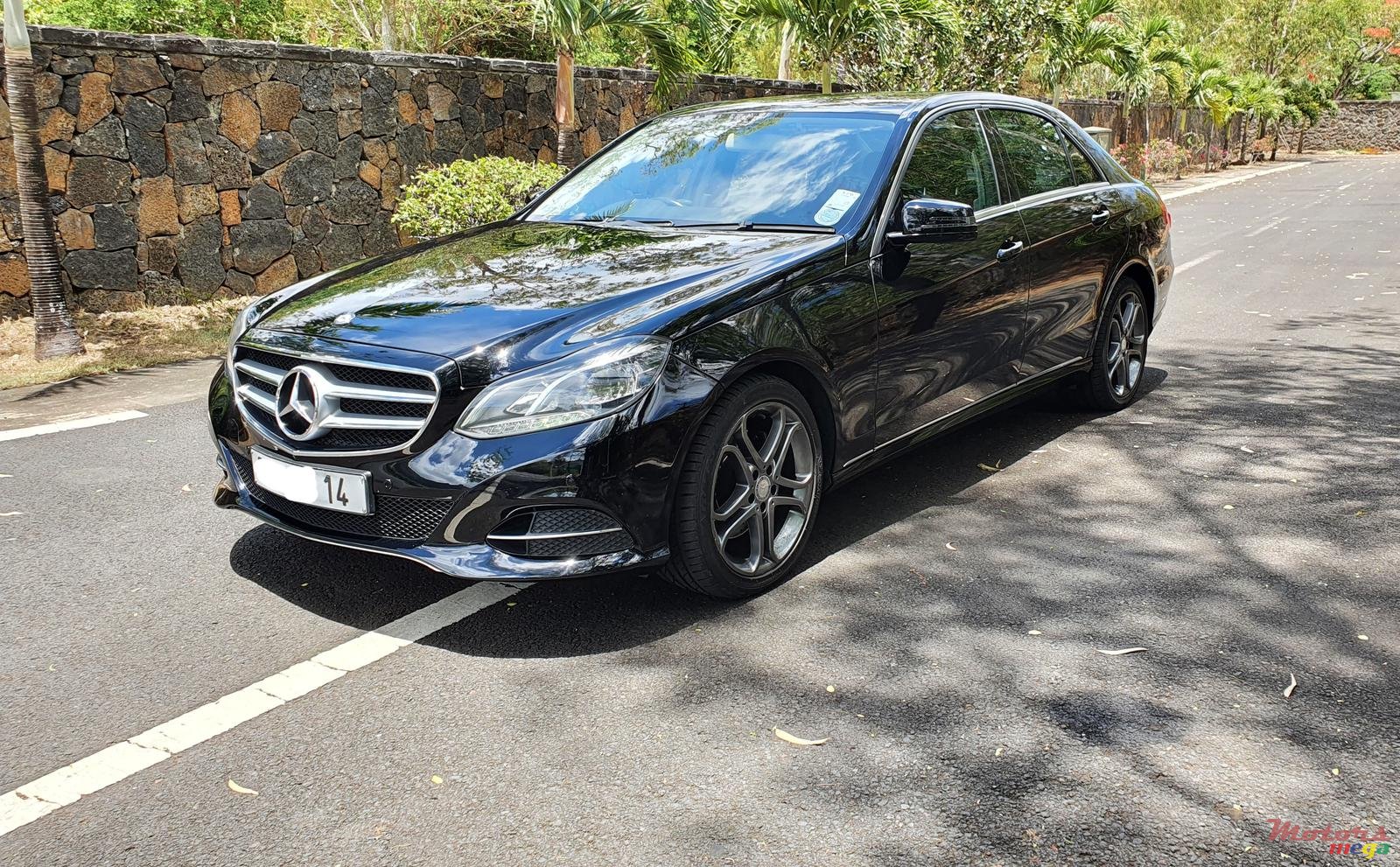 2014' Mercedes-Benz photo #2