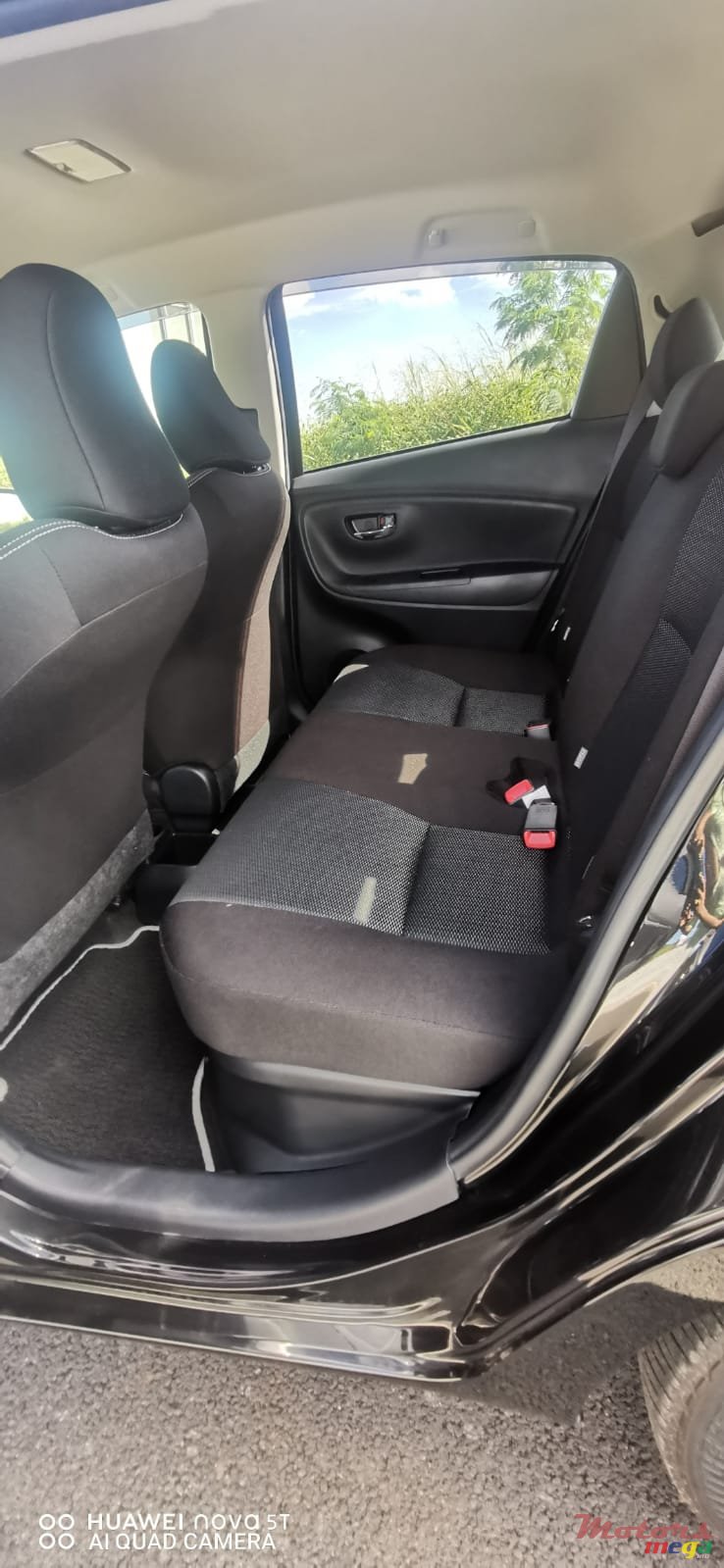 2019' Toyota Vitz photo #5