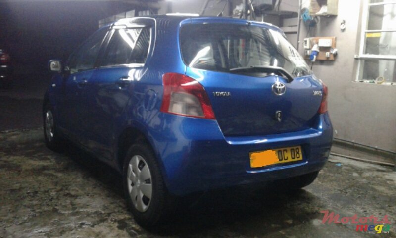 2008' Toyota Yaris photo #5