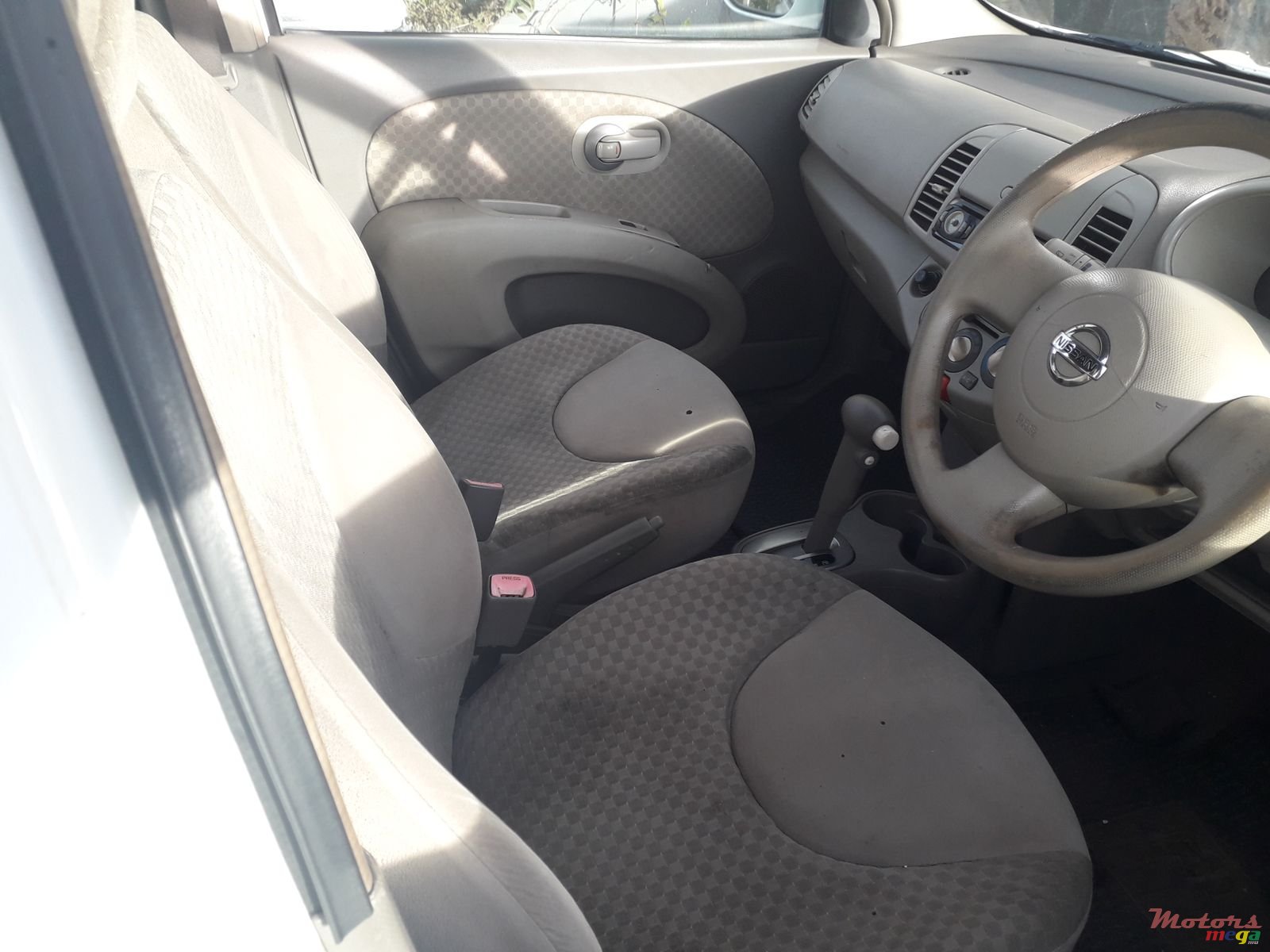 2008' Nissan March AK12 auto photo #3