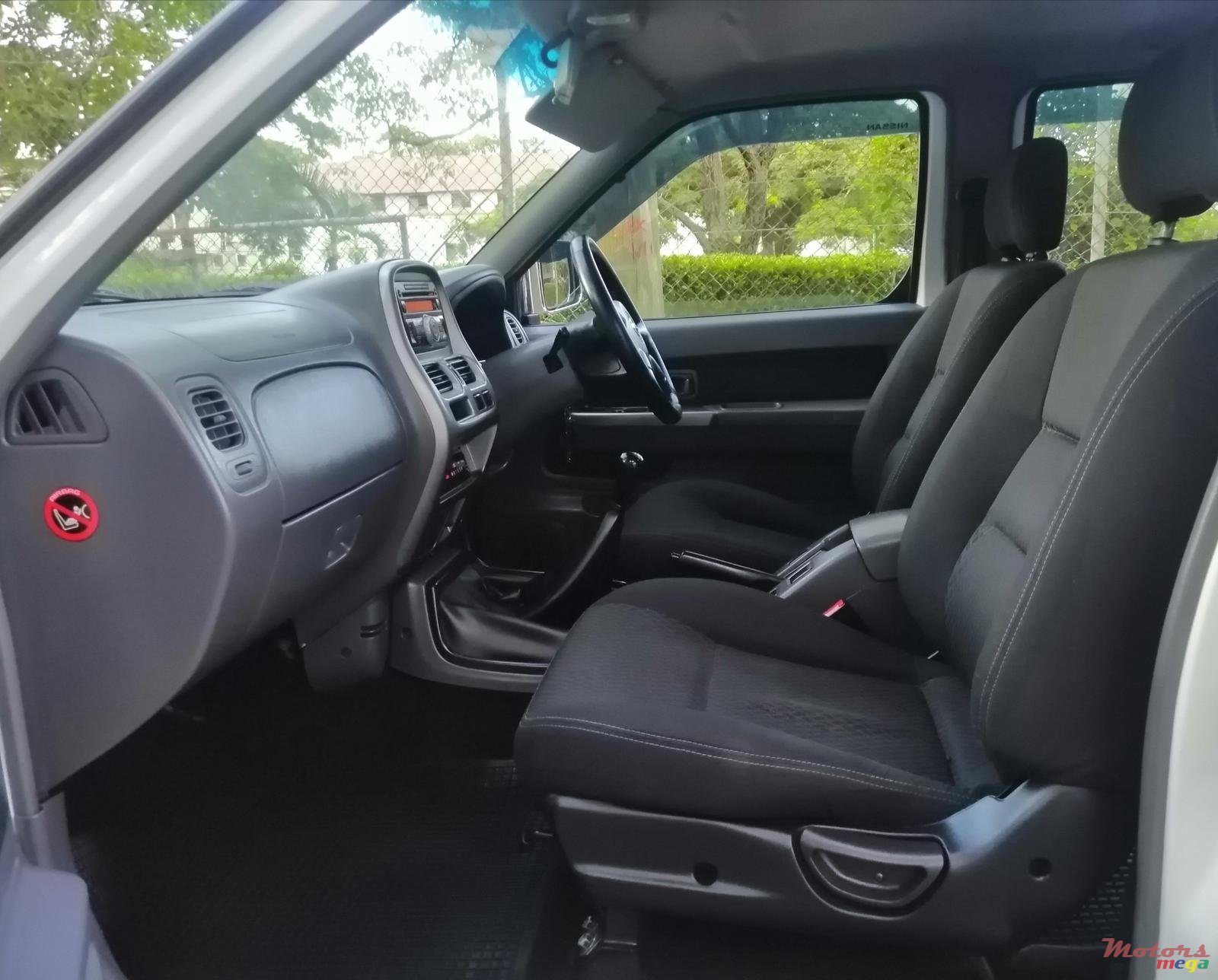 2017' Nissan Hardbody photo #4