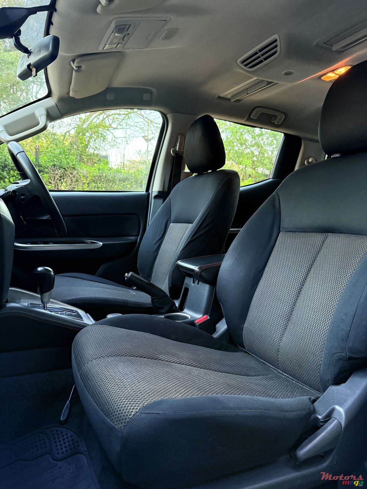 2020' Mitsubishi Triton photo #5