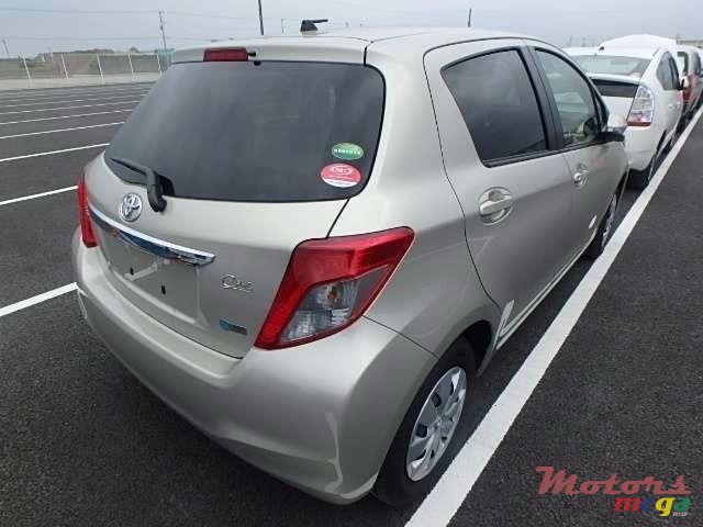 2013' Toyota Vitz vitz ciel photo #2