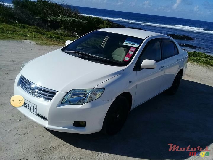 2009' Toyota Axio photo #2