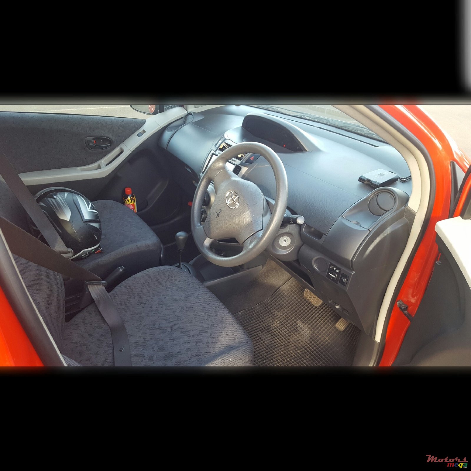 2009' Toyota Vitz photo #7