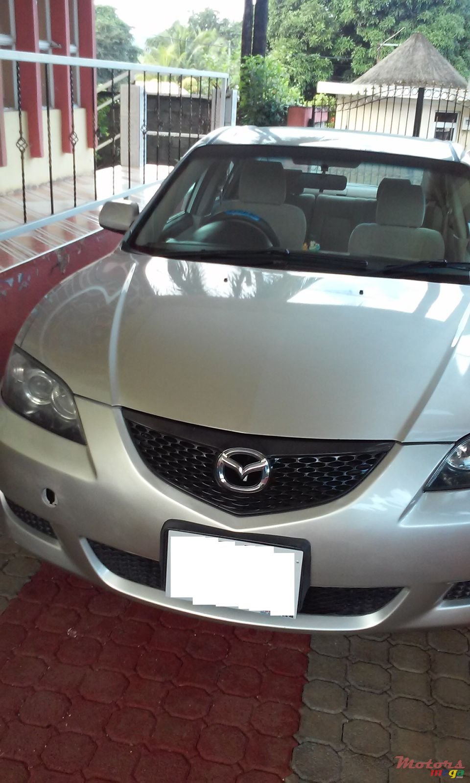 2004' Mazda 3 photo #2