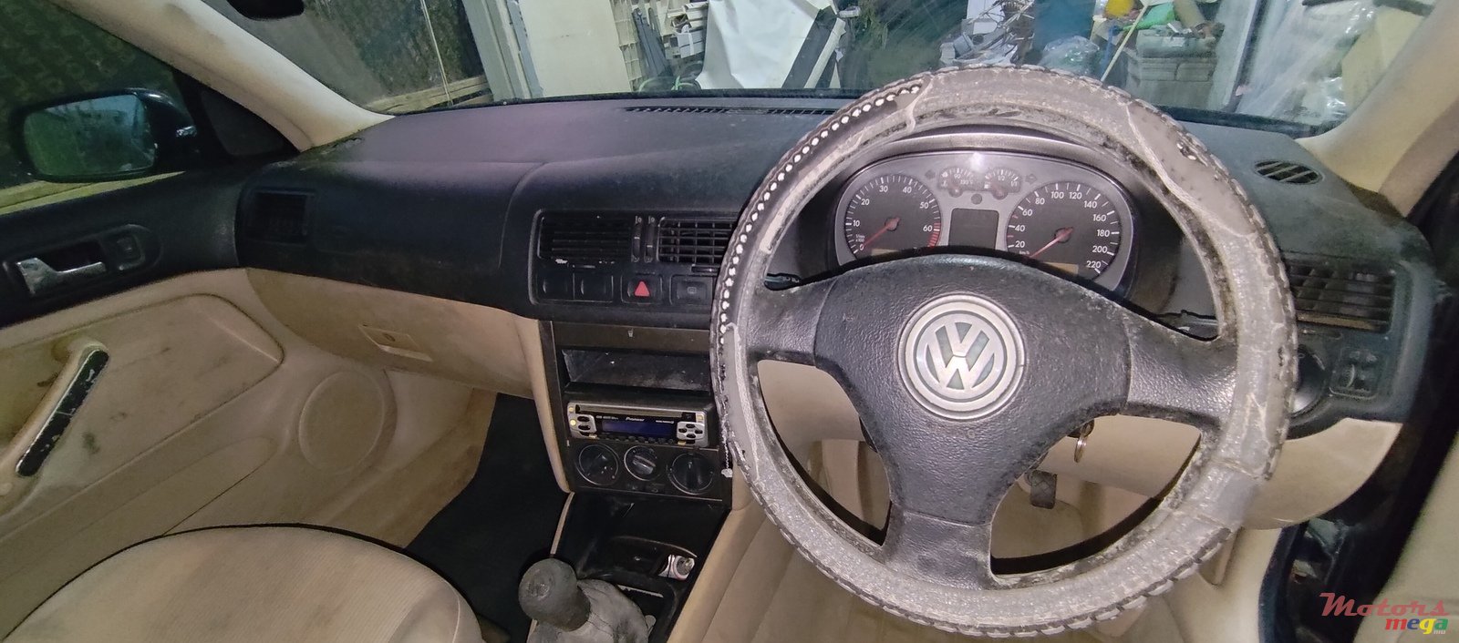 2003' Volkswagen Bora photo #5