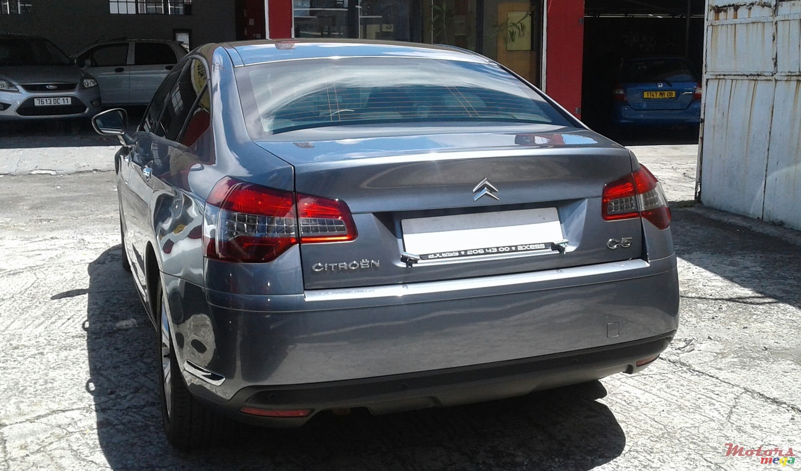 2012' Citroen C5 photo #3