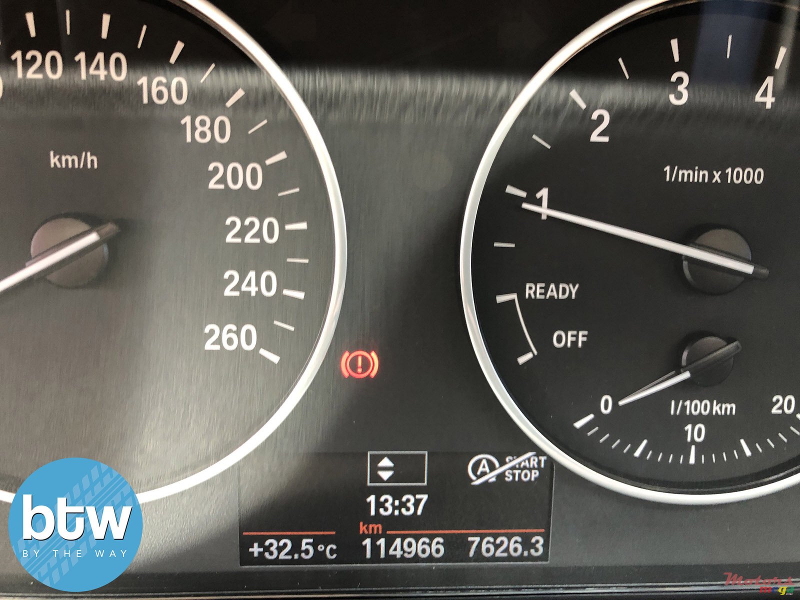 2016' BMW 3 Series photo #7