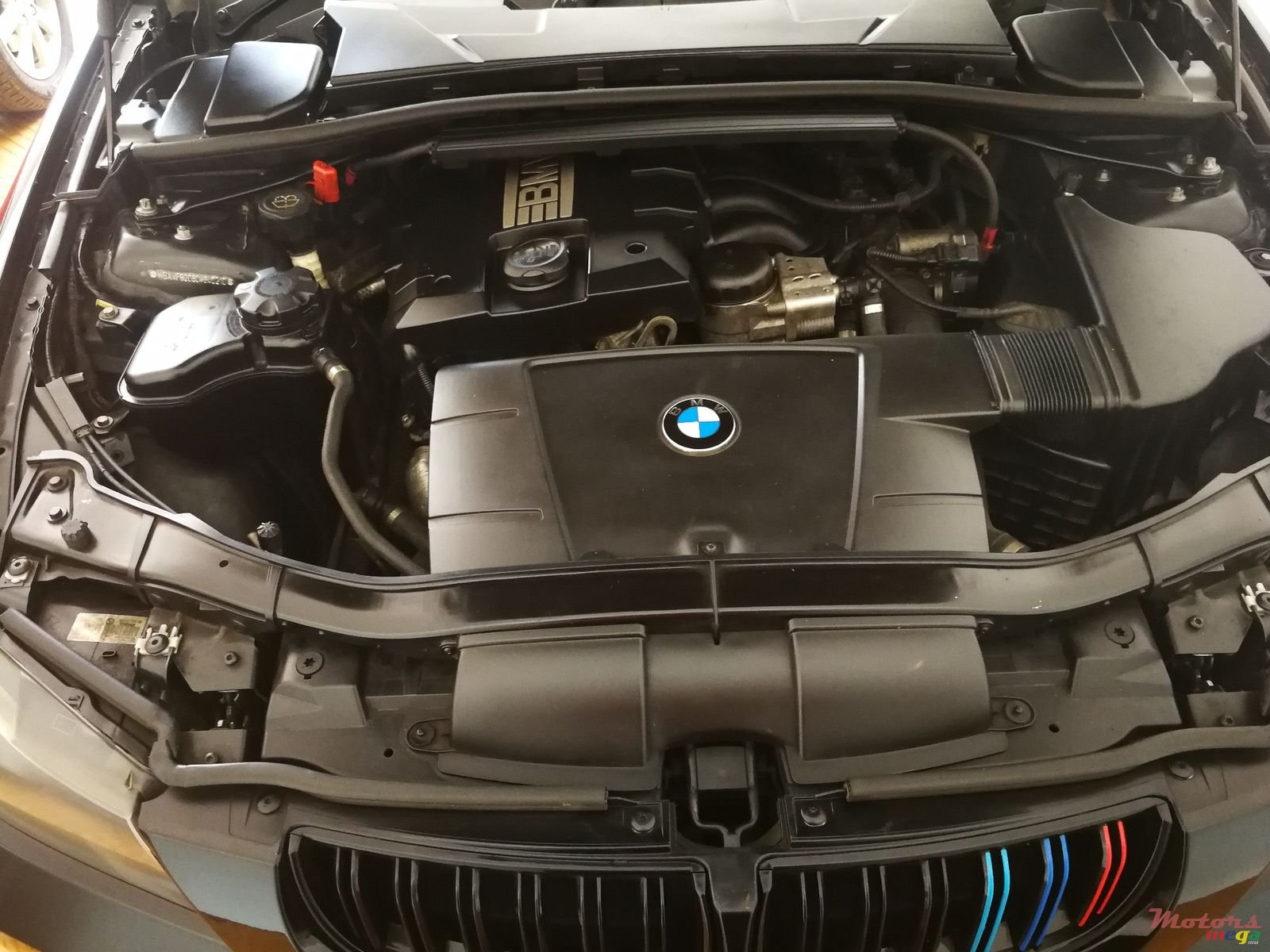 2008' BMW 3 Series photo #4