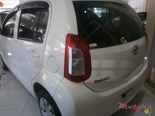 2015' Toyota passo photo #2