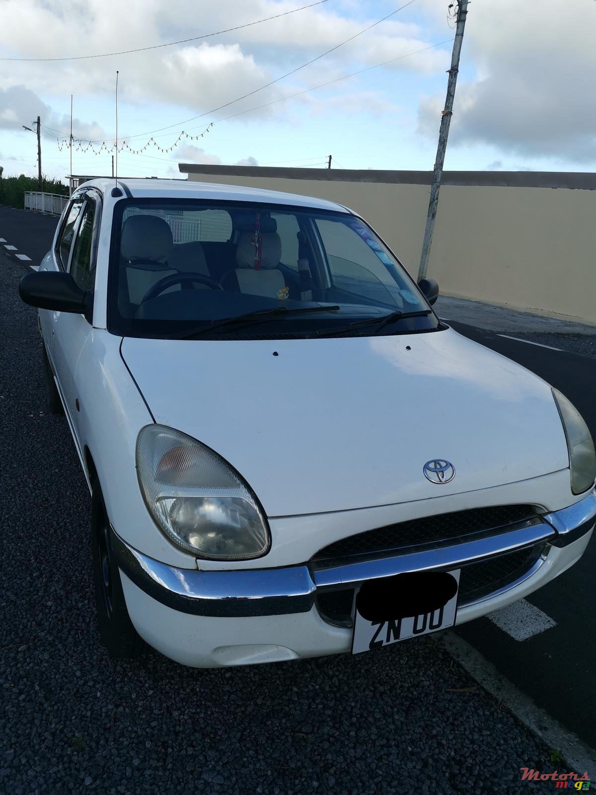 2000' Toyota photo #7