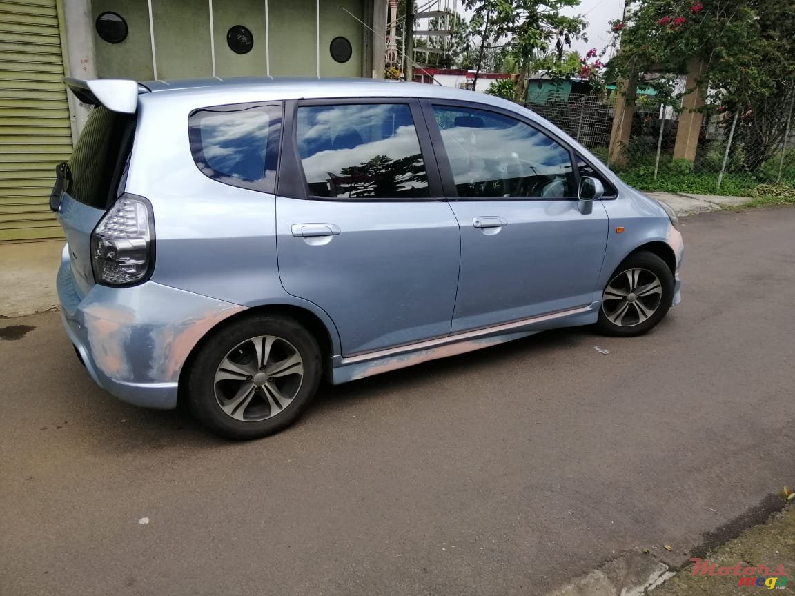 2005' Honda Jazz photo #1