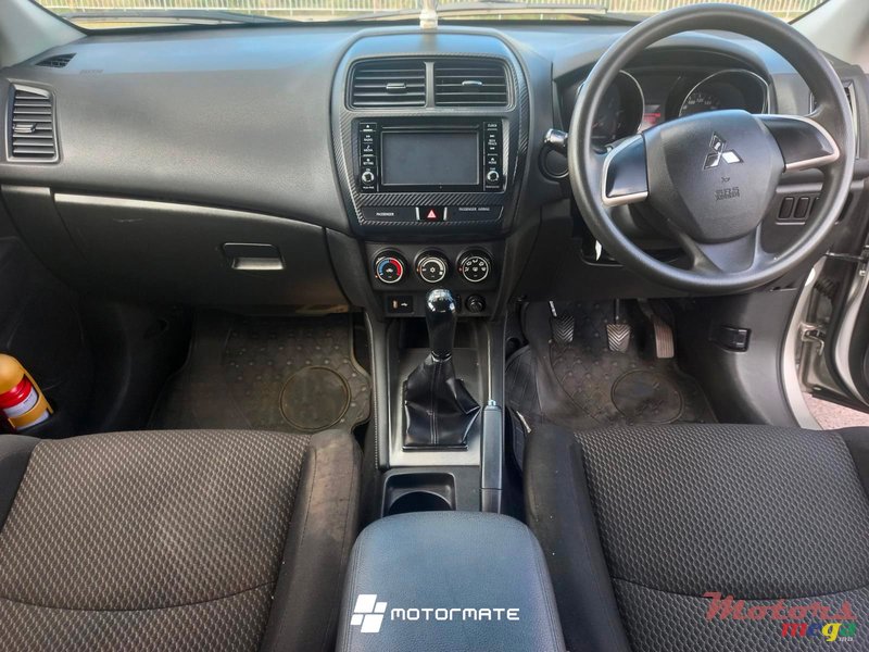 2018' Mitsubishi ASX photo #5