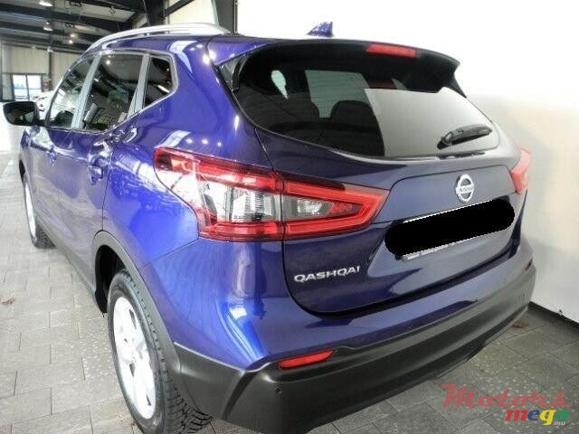 2015' Nissan Qashqai 1200 cc photo #2