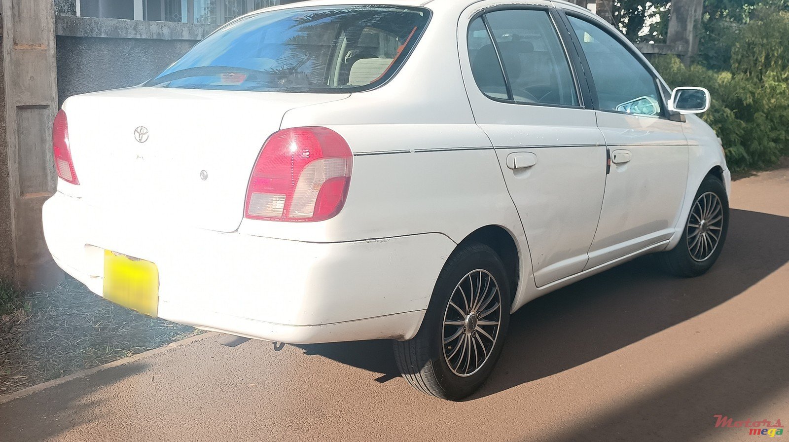 2002' Toyota Platz photo #5