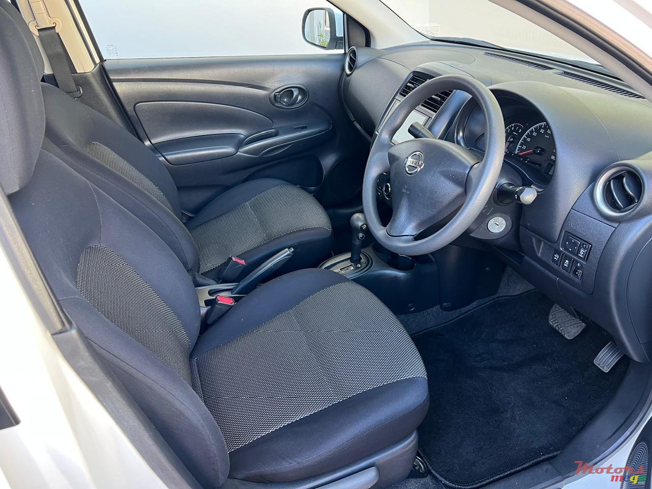 2015' Nissan Almera Latio (Japan) photo #5