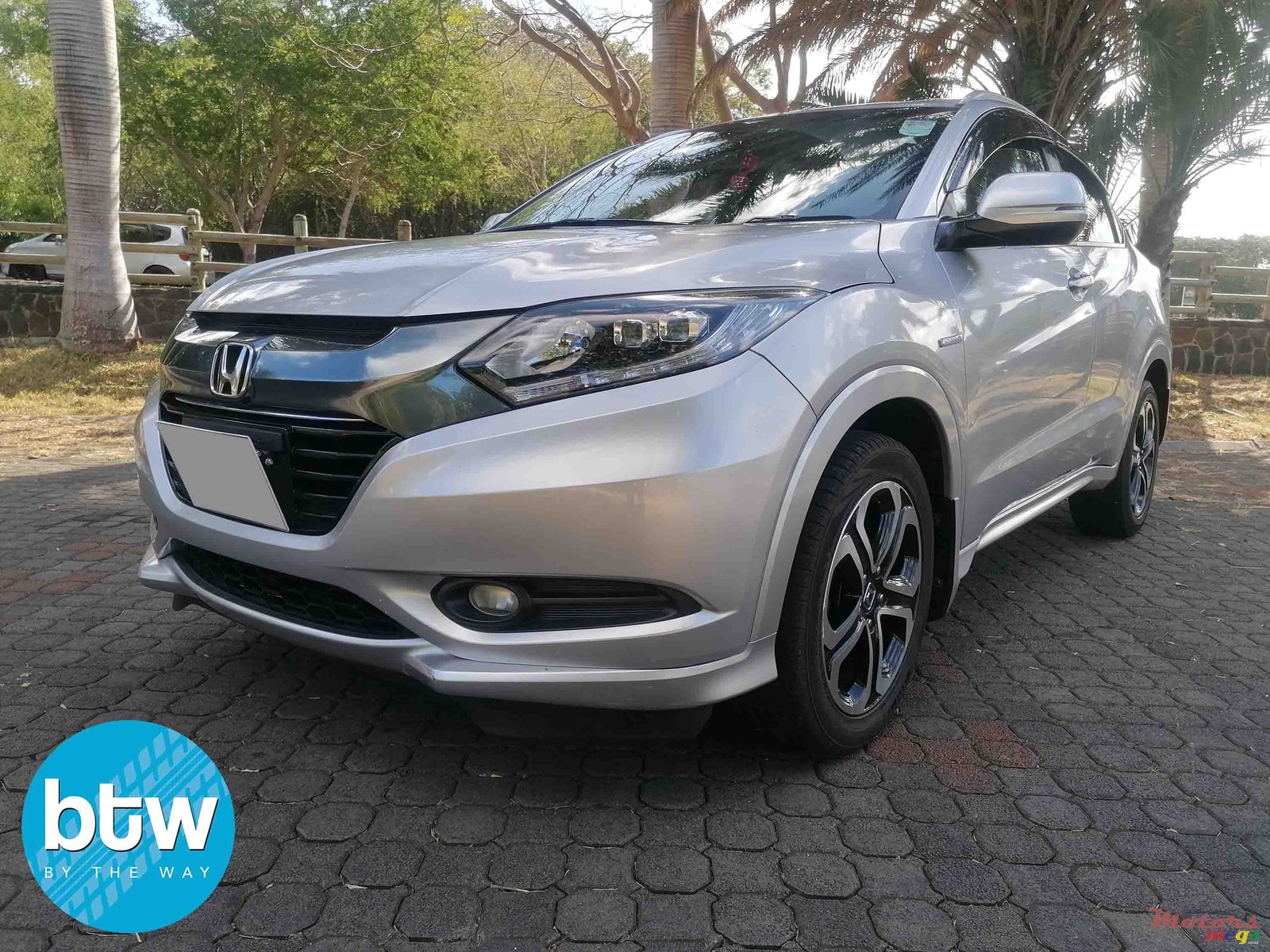 2015' Honda CR-X photo #2