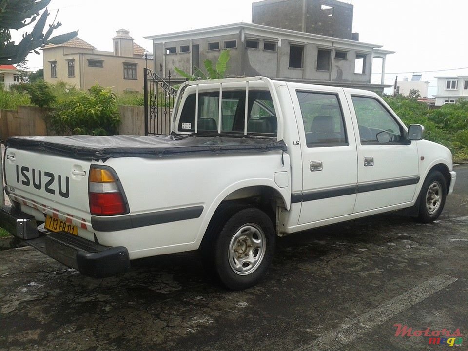 2001' Isuzu i-Series LS JAPON photo #2