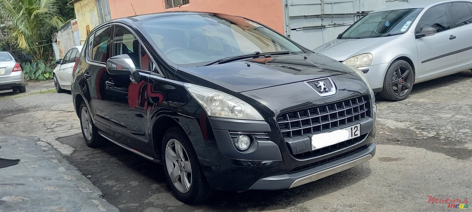 2012' Peugeot 3008 photo #1