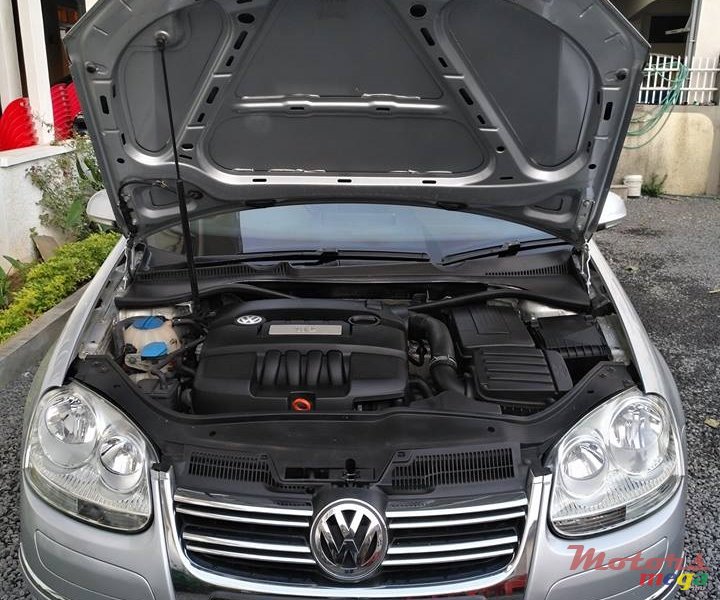 2009' Volkswagen Jetta photo #5