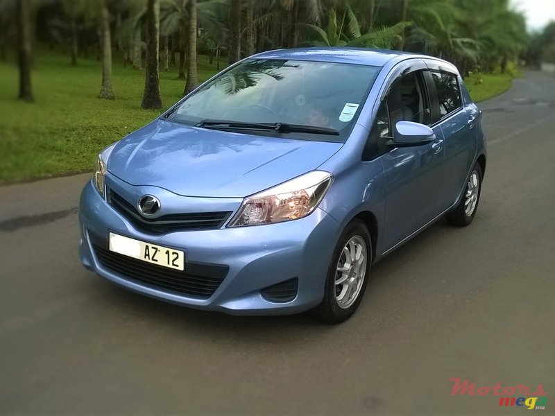 2012' Toyota Vitz 1.3 Limited Smile Edition photo #1