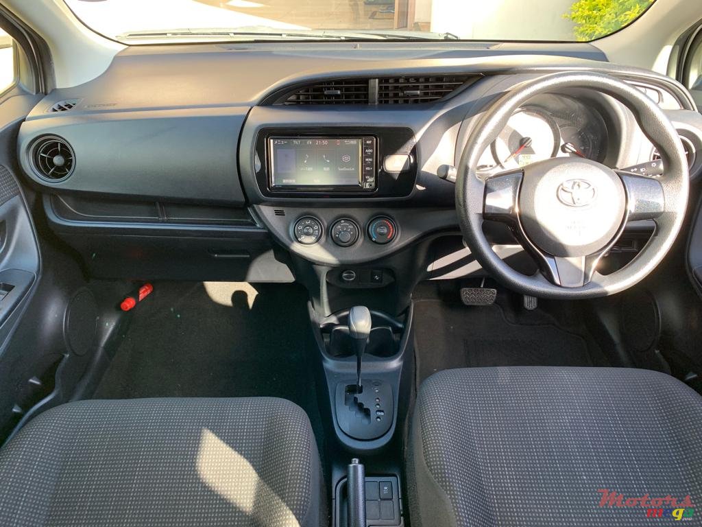 2019' Toyota Vitz photo #4