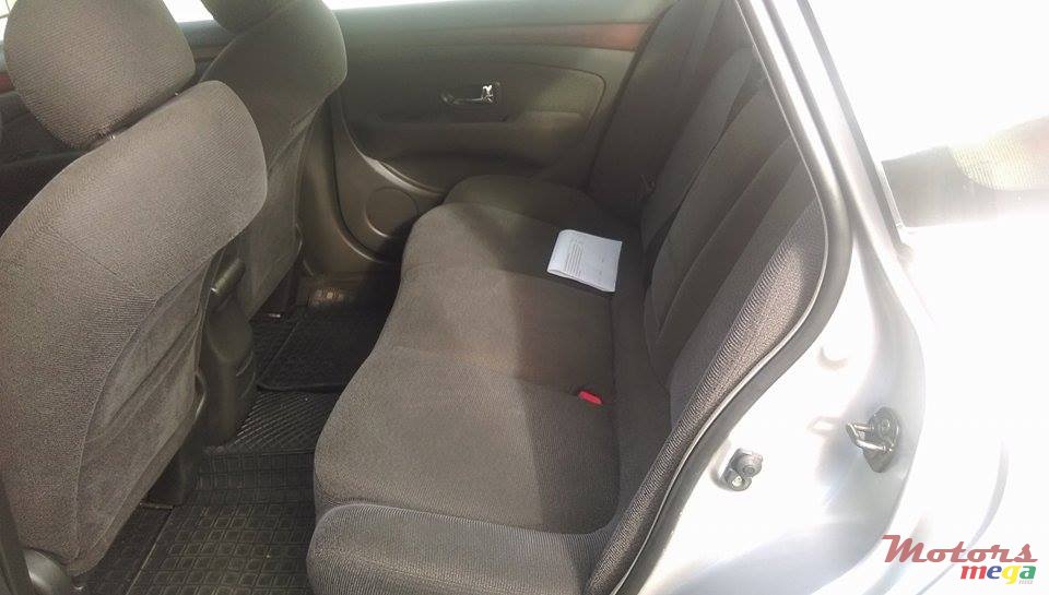 2006' Nissan Sylphy photo #4