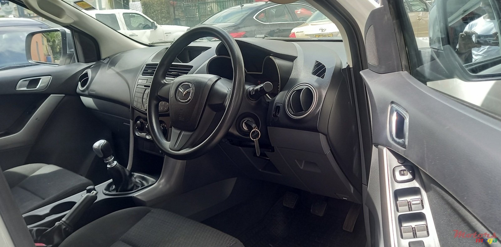 2019' Mazda BT-50 photo #5