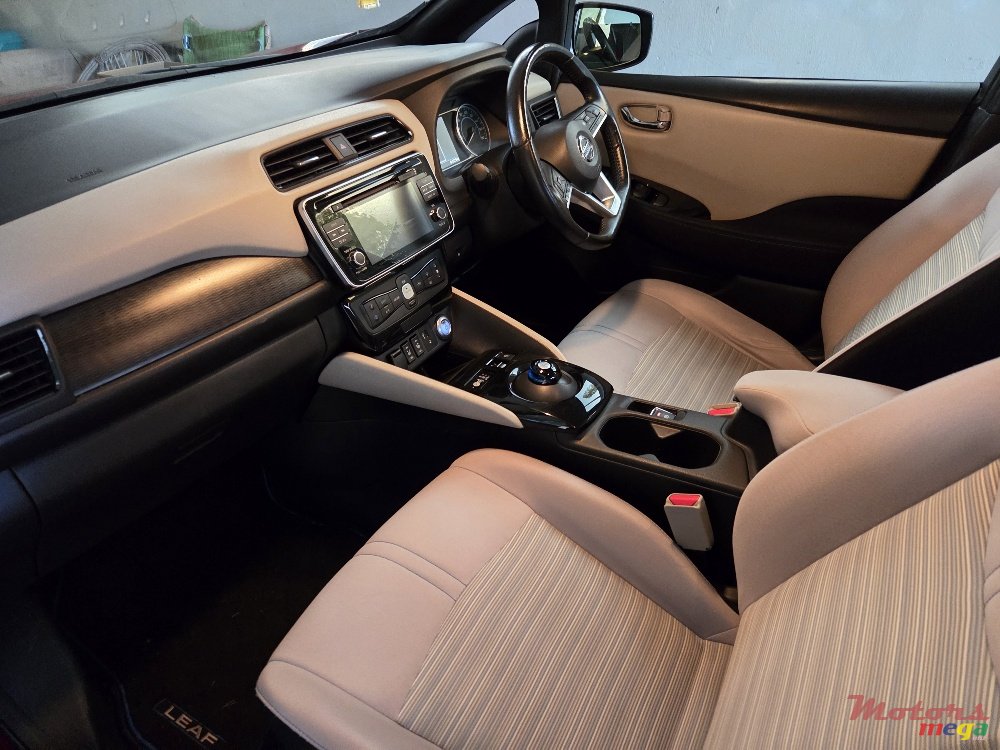 2018' Nissan Leaf X- Connecta photo #4