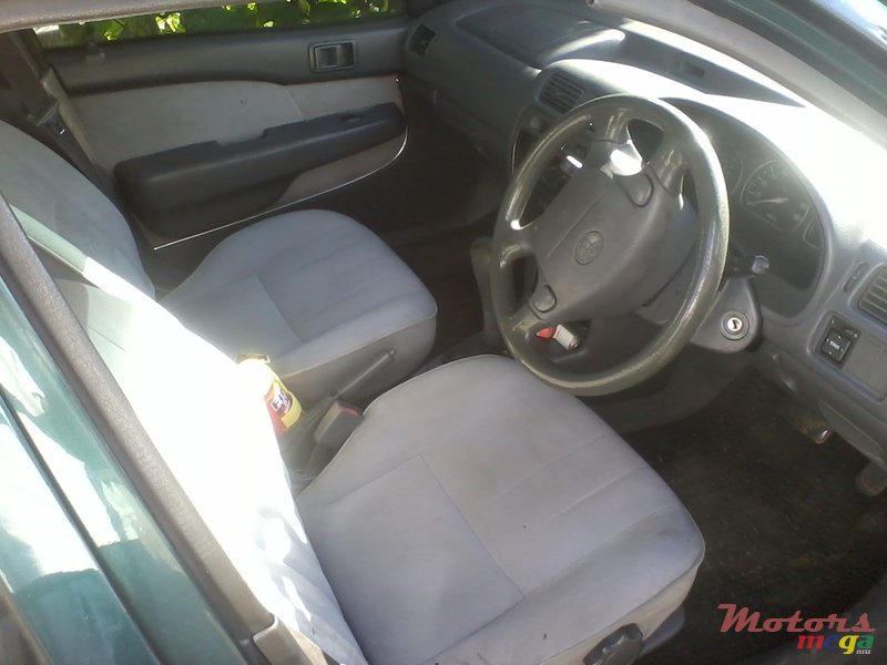 1997' Toyota Starlet photo #4