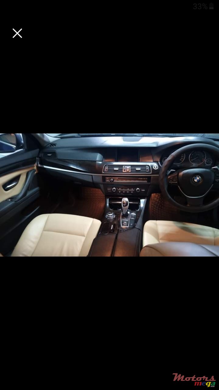 2011' BMW 5 Series photo #5