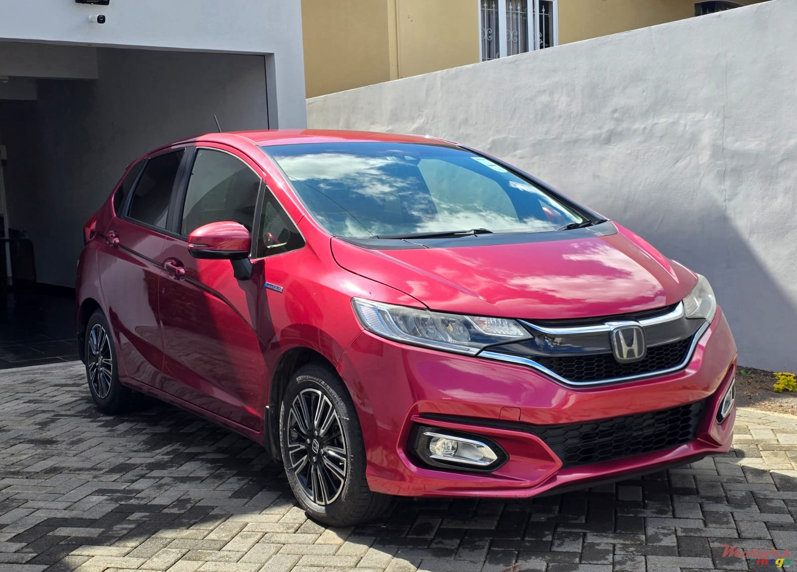 2018' Honda Fit Hybrid Ex- L Sensing photo #3