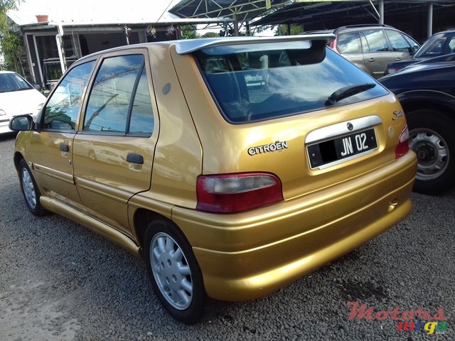 2002' Citroen Saxo photo #5