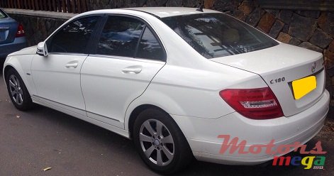 2010' Mercedes-Benz C-Class C 180 luxury Kompressor photo #2