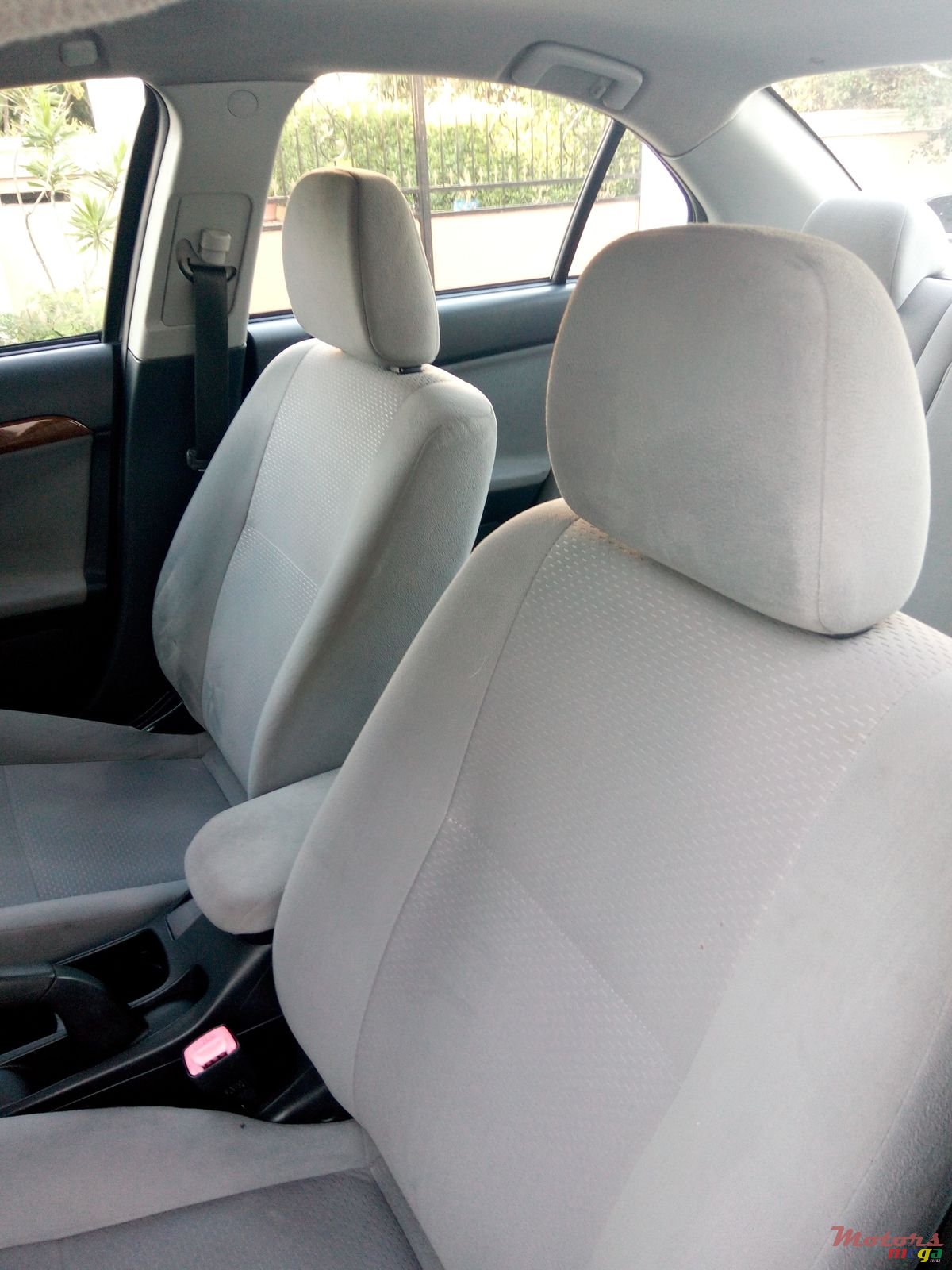 2008' Mitsubishi Lancer Evolution photo #2