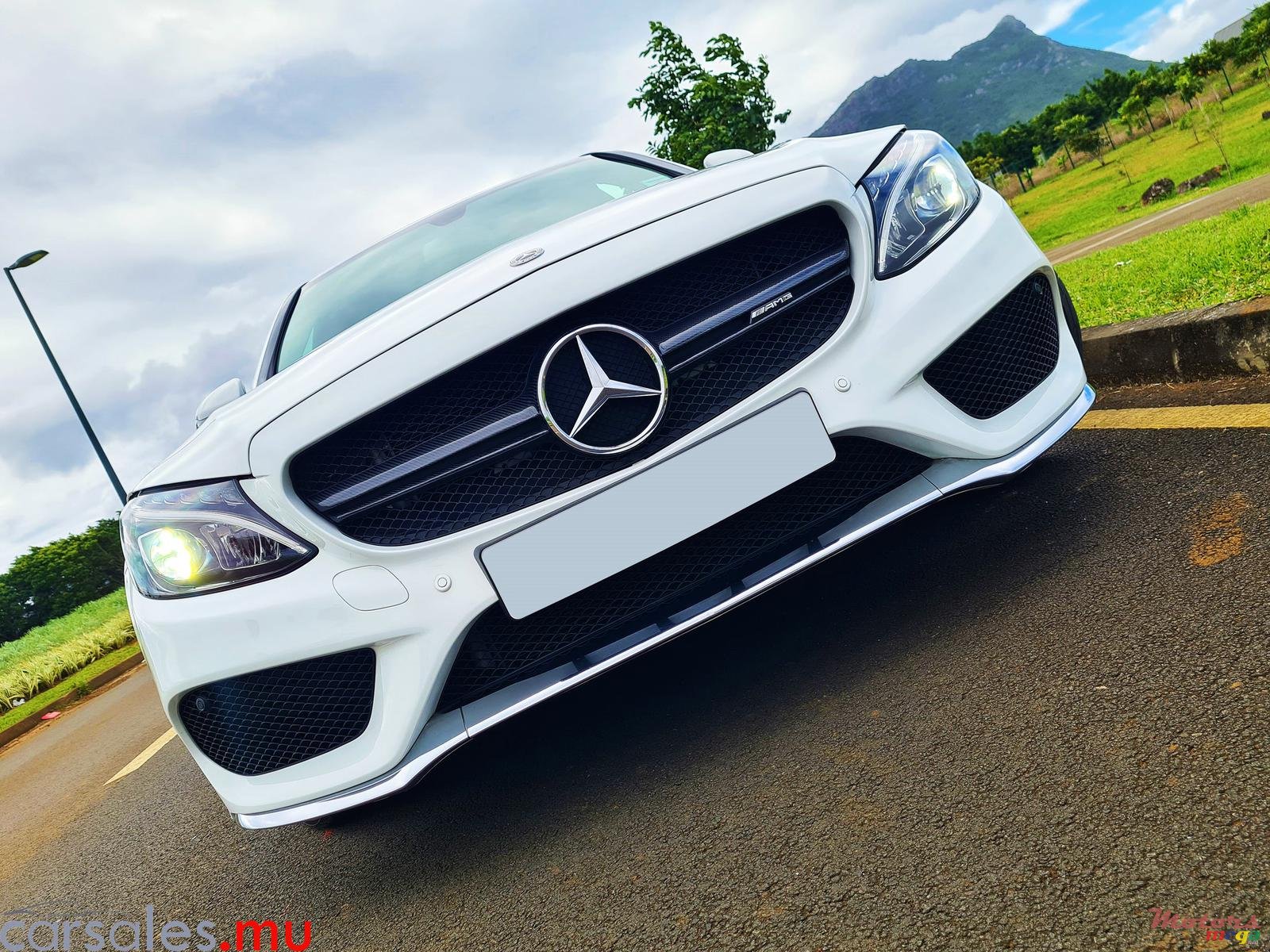 2017' Mercedes-Benz C-Class 1.6 AMG Line photo #1