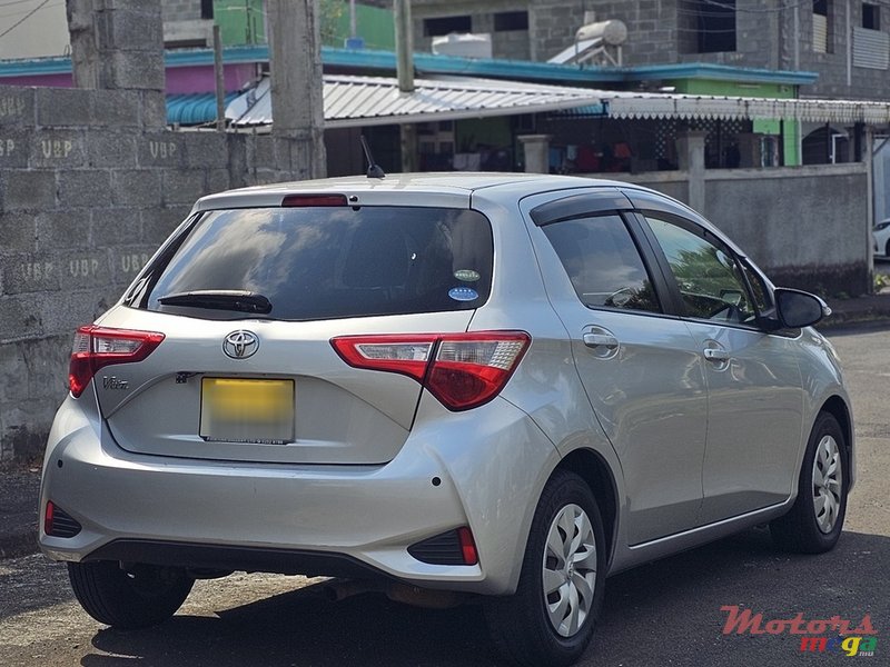 2018' Toyota Vitz photo #2