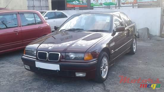 1999' BMW 3 Series 318i photo #1