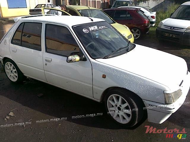 1995' Peugeot photo #1